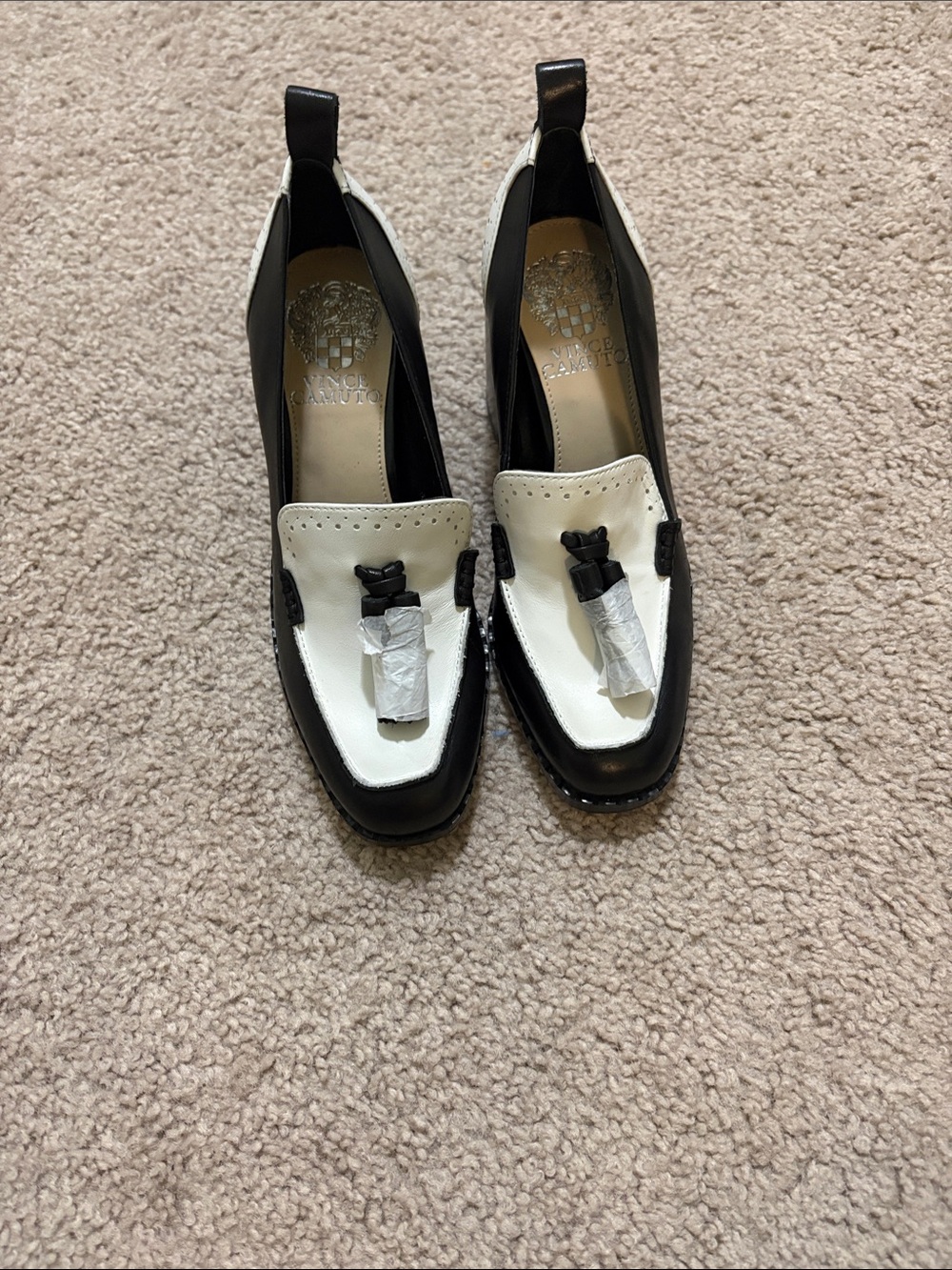 Vince Camuto Black & White Leather Tassel Loafers never worn